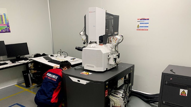 貴重儀器搬運(yùn)